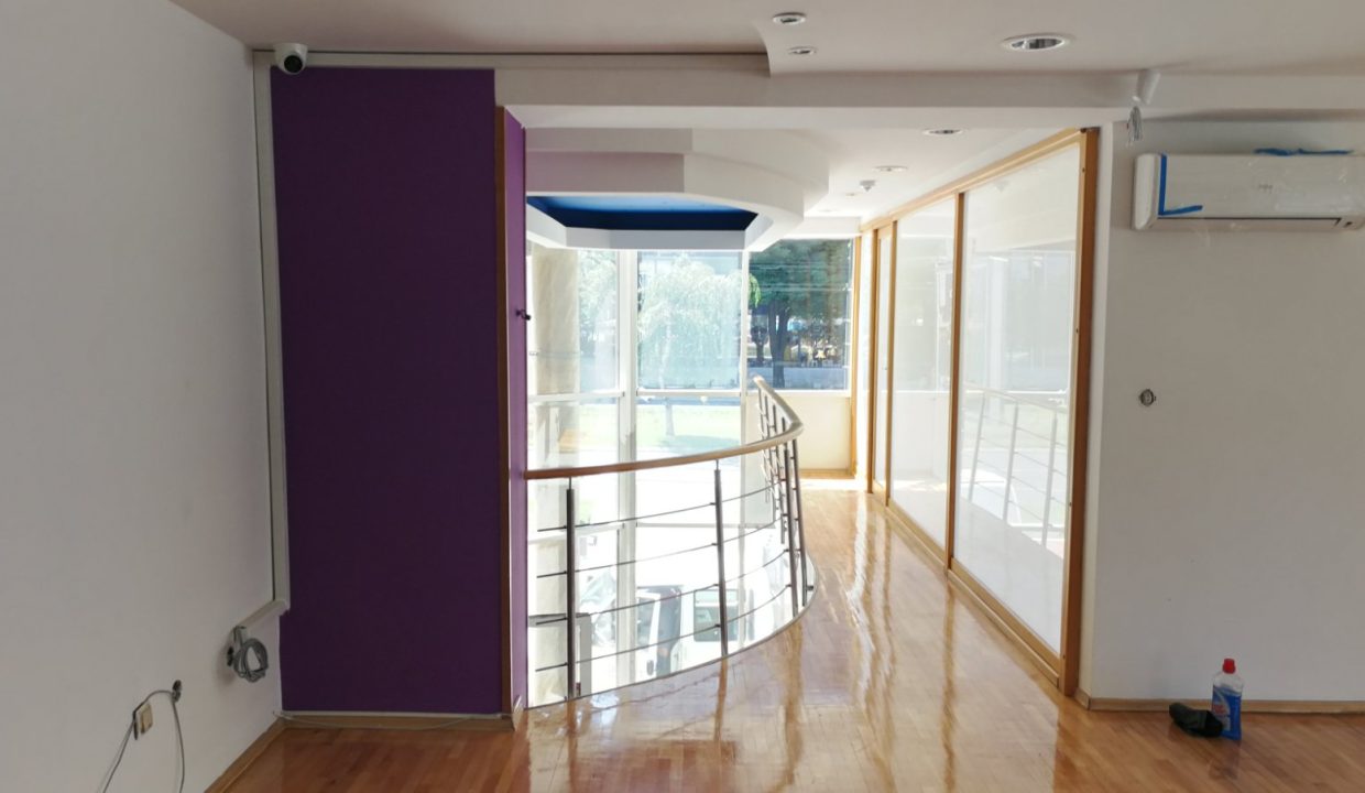 IMG-d522c1c5bf8affd9daa3ef15dfe67387-V