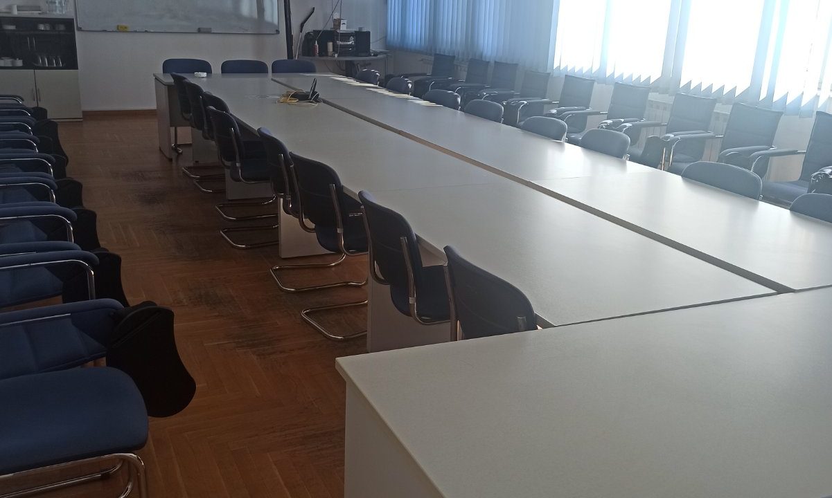 IMG-c2796c8cca4d97b6fc568ec15724de1a-V