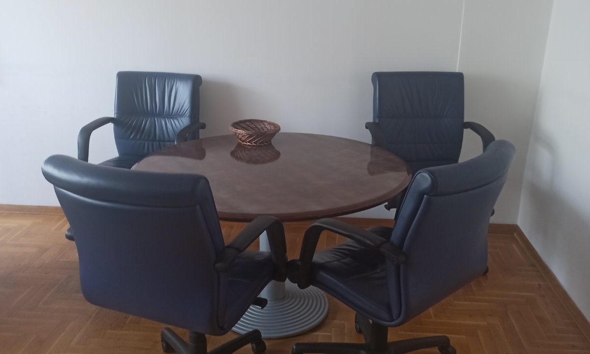 IMG-ce93e97400fbebac422391b0e6752fbd-V